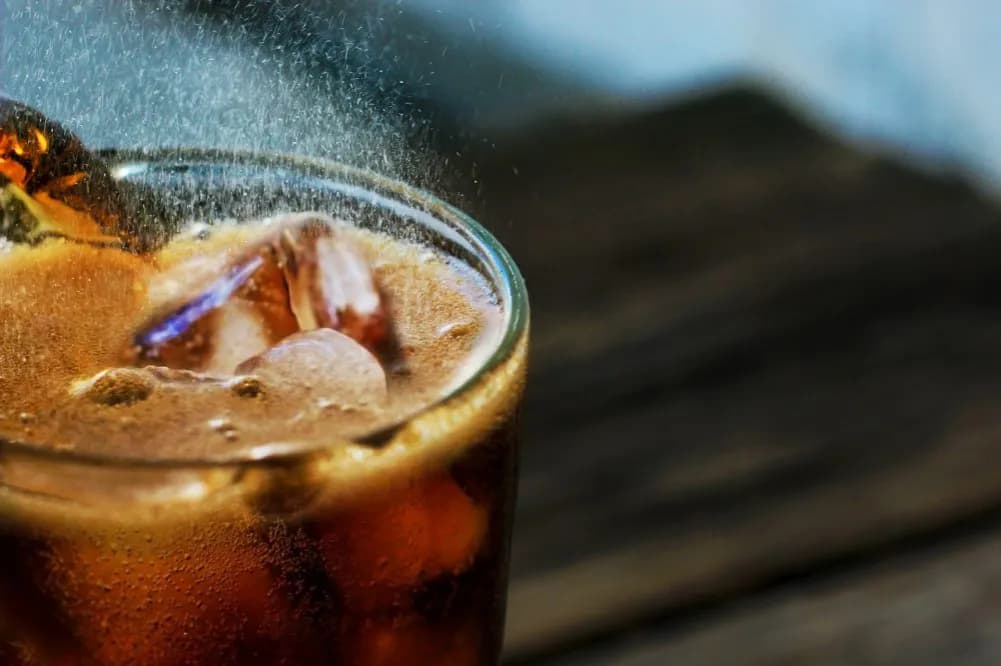 Coca Cola drink: pyszne przepisy na drinki, które musisz spróbować