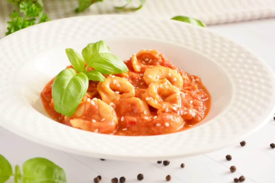Szybkie i smaczne pomysły na obiad z tortellini, które zaskoczą