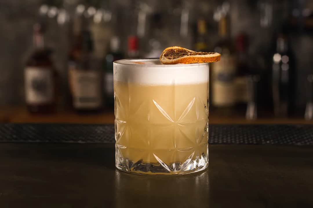 Jak przygotować idealny whisky sour drink - przepis i ciekawostki