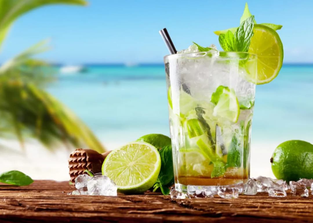 Szybkie Mojito z syropem: Przepisy na drinki i Virgin Mojito