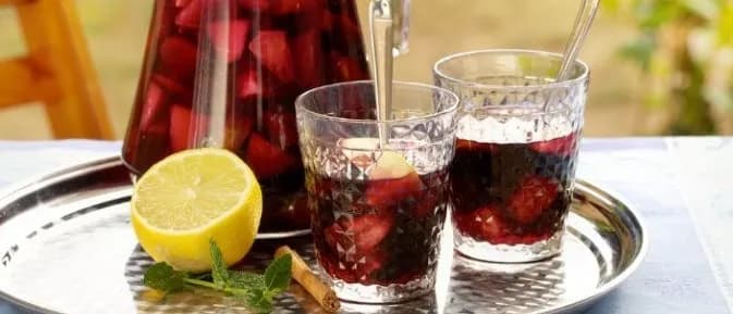 Sangria drink: Prosty przepis na owocowy napój, który zachwyca