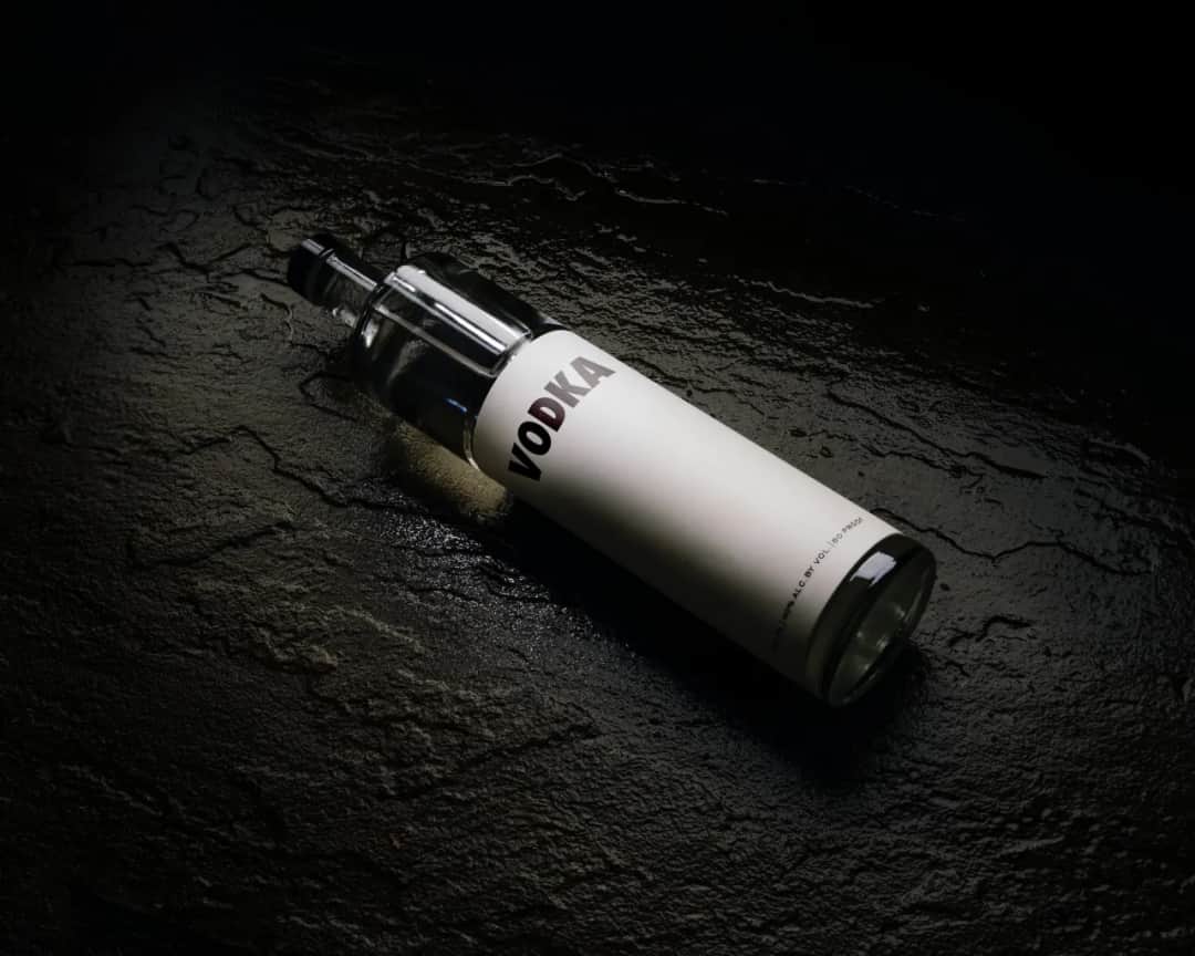 Wódka kraftowa co to znaczy? Odkryj jej unikalne cechy i smaki