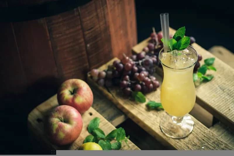 Prosty drink z brandy: 5 łatwych przepisów na wyjątkowe koktajle