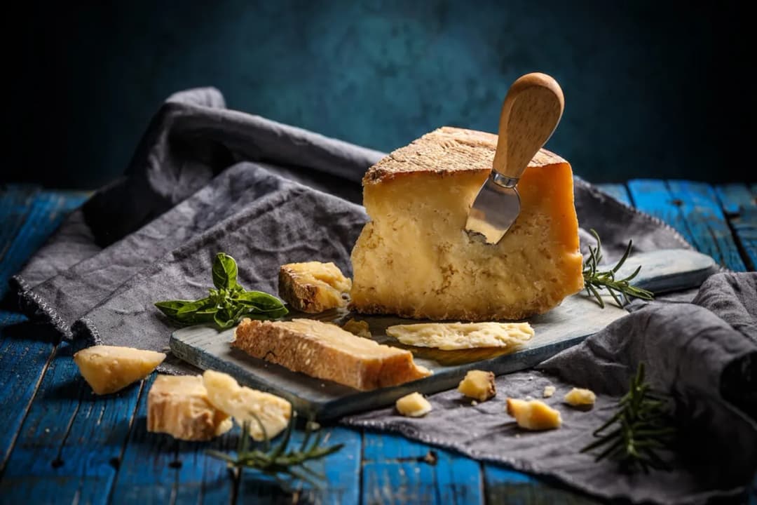 Grana Padano w Lidlu - czy to naprawdę parmezan? Poznaj różnice