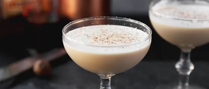 Monte drink: pyszne przepisy na napój jogurtowy i koktajle alkoholowe