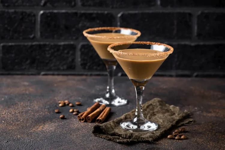 Najlepsze przepisy na drinki z Sheridan - odkryj wyjątkowe smaki