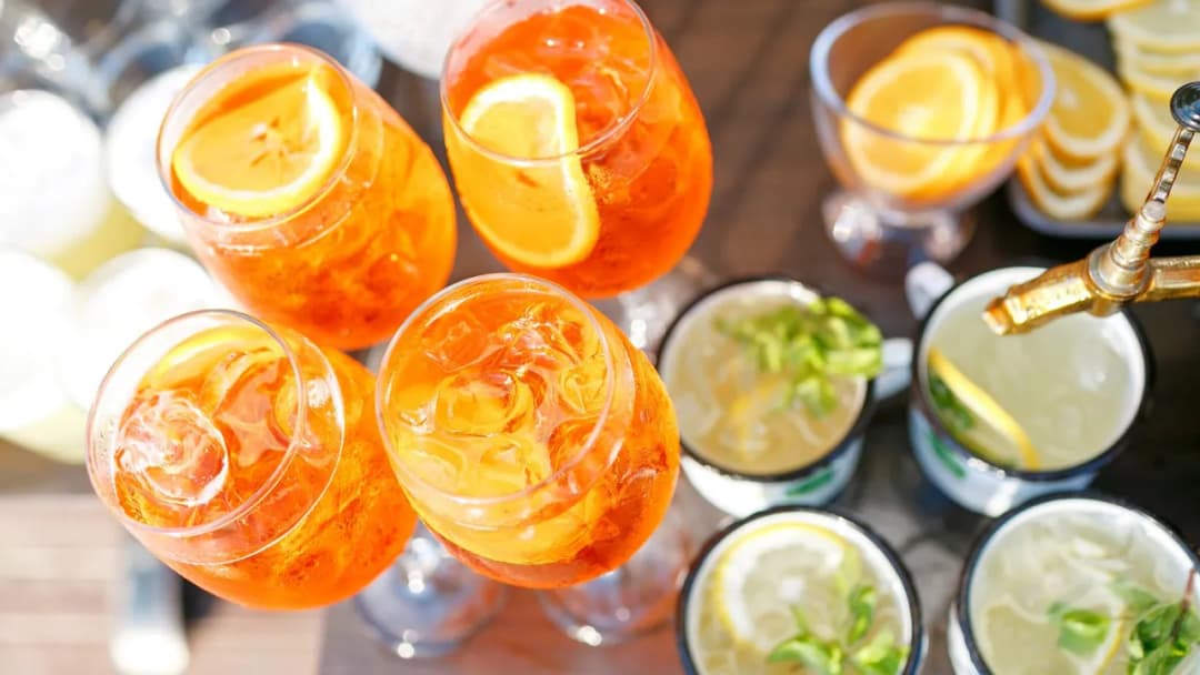 Jak przygotować pyszny drink z prosecco i ginem, który zachwyci